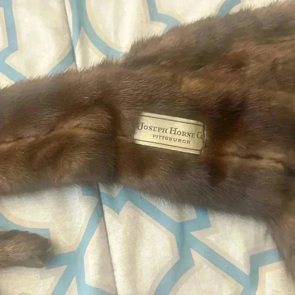 VINTAGE JOSEPH HORNE ACTUAL BODY 3 MINK STOLE - Picture 3 of 9